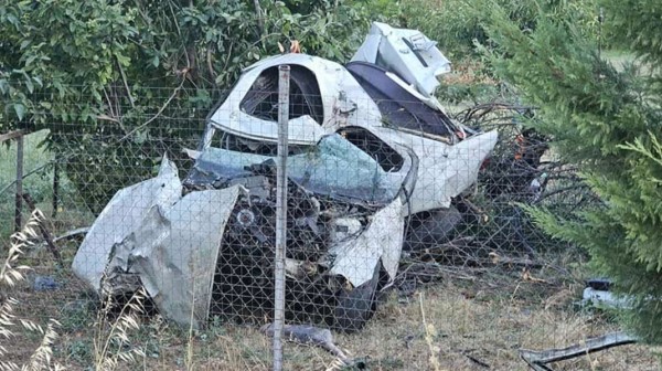 Δύο 16χρονα παιδιά έχασαν τη ζωή τους στην άσφαλτο