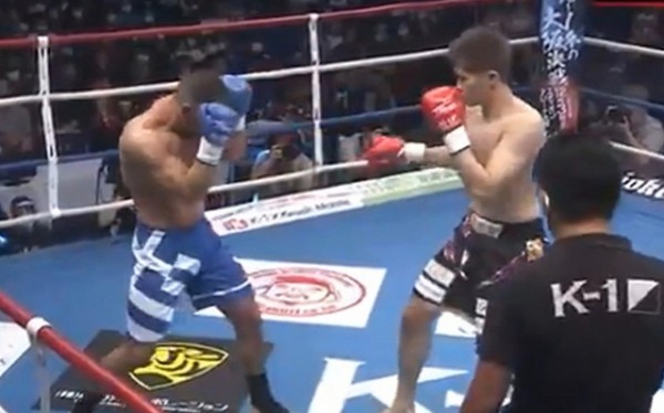 Ο Χαλκιδέος Μελέτης Κακουμπάβας ηττήθηκε από τον Ιάπωνα Wajima, αλλά θα ξανασηκωθεί (VIDEO)