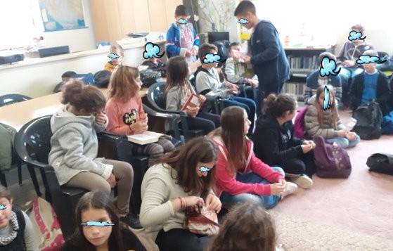 ΚΑΘΕΝΟΙ: Δράση για τα δικαιώματα των παιδιών