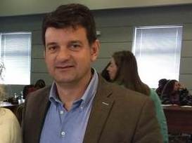 Επιμένει ο Κυριτσόπουλος παρά τις αντιδράσεις στη νέα κατανομή των μαθητών στα Γυμνάσια της Χαλκίδας