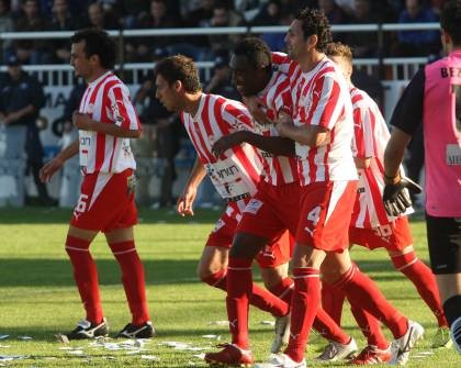 Τριάδα με συντελεστή 16,4