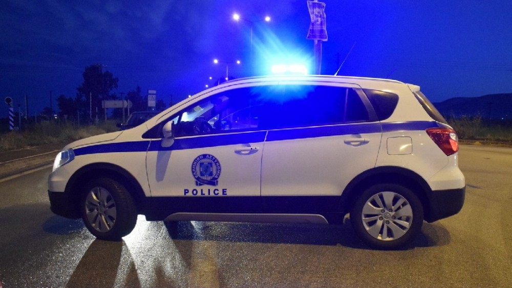 ΘΗΒΑ: Οικογένεια τσιγγάνων πετούσε πέτρες σε διερχόμενα οχήματα- Συνελήφθησαν 5 άτομα