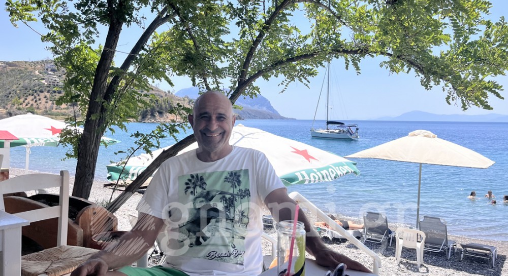 Ολοι αναζητούν τον Λάκη στο παραδεισένιο Κοχύλι!