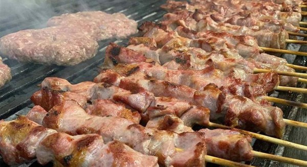 ΠΡΟΚΟΠΙ ΕΥΒΟΙΑΣ: Εννοείται, οτι θα σταματήσεις για σουβλάκι στις Μουριές