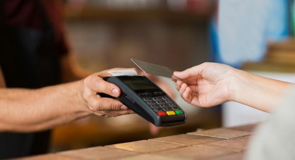 Οργιο φοροδιαφυγής στη Ζάκυνθο μέσω POS: Λουκέτο σε 17 επιχειρήσεις