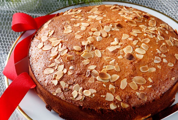 Επιτυχημένη και πολύ αφράτη βασιλόπιτα τύπου κέικ