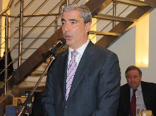 Μνημόσυνο αντί για μνημόνιο