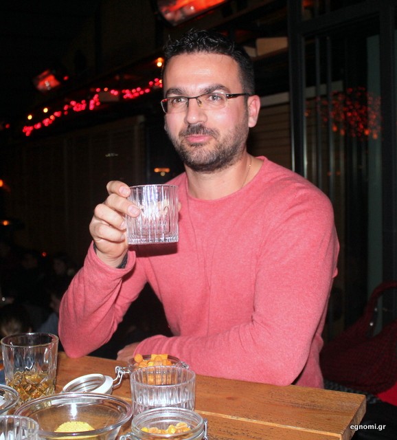 Θέλει ροκ καταστάσεις