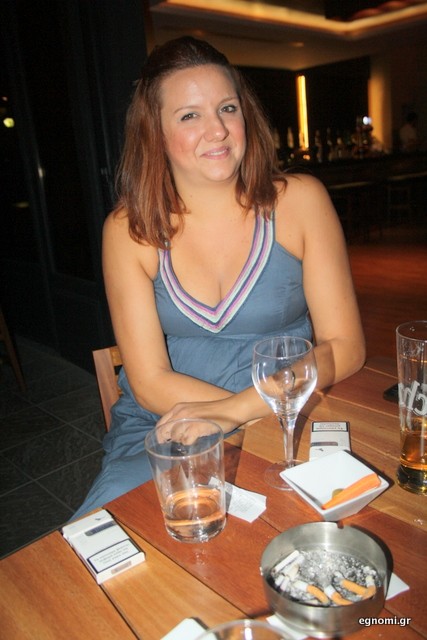 Την άφησαν μόνη