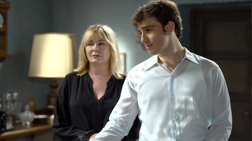 ΗΛΕΚΤΡΑ: Τι θα δείτε απόψε (ΔΕΥΤΕΡΑ 26 ΙΑΝΟΥΑΡΙΟΥ)