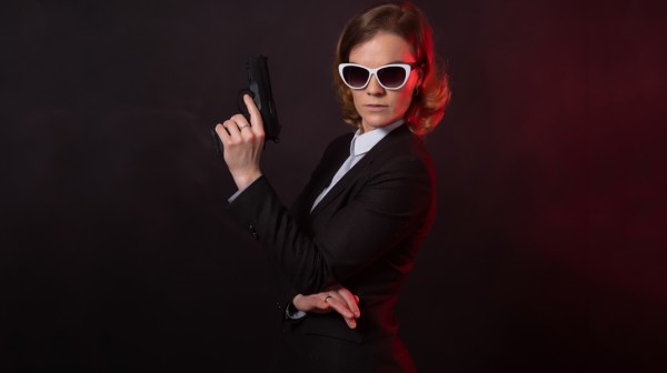 Ρωσίδα vs Ελληνίδα κατάσκοπος