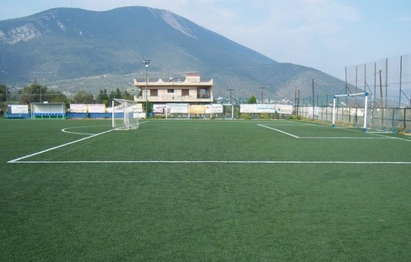 ΑΝΘΗΔΩΝΑ: Αποκτάει σύγχρονο ηλεκτροφωτισμό το γήπεδο της Δροσιάς