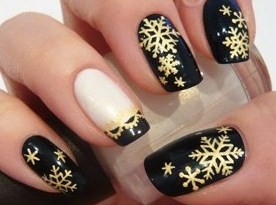 Νύχια σε ...Χριστουγεννιάτικο mood!