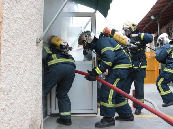 ΣΤΕΡΕΑ ΕΛΛΑΔΑ: Άρπαξε φωτιά το λεβητοστάσιο μονοκατοικίας