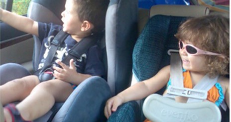 Μην αφήνετε ποτέ τα παιδιά μόνα στο αυτοκίνητο