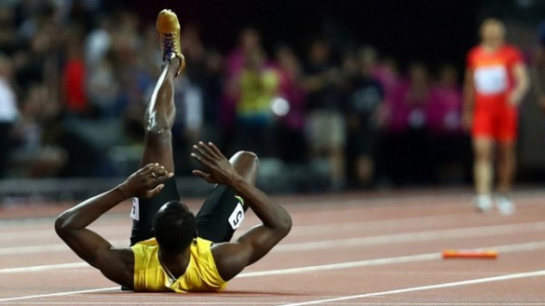 Ο Μπολτ κατέρρευσε στην τελευταία κούρσα της ζωής του (Video)
