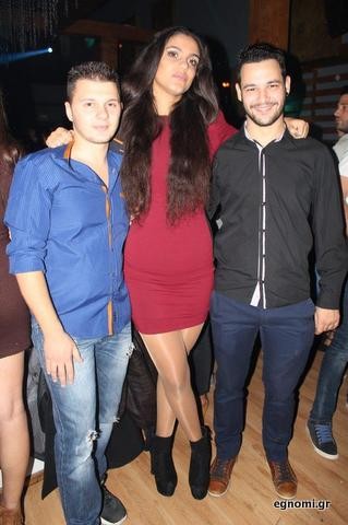 Tυχερά τα δύο αγόρια