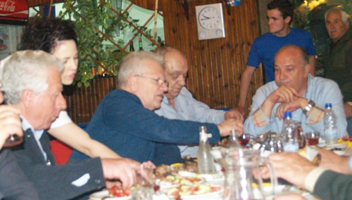 Και η ...ΕΠΟ στο γλέντι της Τριάδας