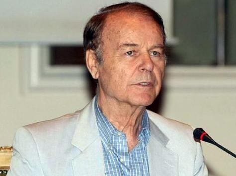 Χειροπέδες στον Μπάμπη Βωβό για χρέη προς το Δημόσιο