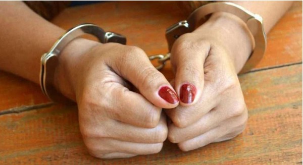 ΦΘΙΩΤΙΔΑ: Μία γυναίκα παραβίασε τον ...μισό Ποινικό Κώδικα