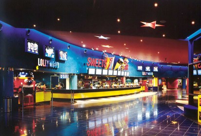 Μειώθηκε το εισιτήριο στα Village Center