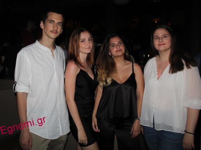 Διακοπές επειγόντως!