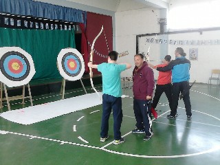 Οι μαθητές έκαναν βολές με τόξα και βέλη