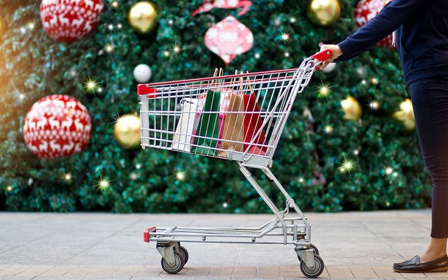 Εορταστικό καλάθι Αη-Βασίλη: Θα περιλαμβάνει παιχνίδια, αλλά όχι μελομακάρονα και κουραμπιέδες