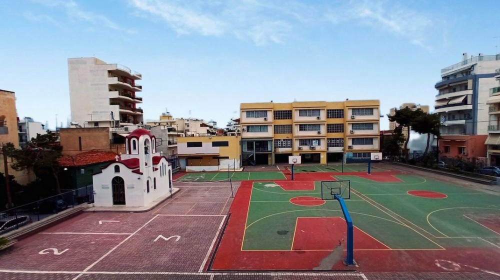 ΧΑΛΚΙΔΑ: Πανηγυρίζει το εκκλησάκι του Οσίου Δαυίδ στο προαύλιο του 1ου Γυμνασίου