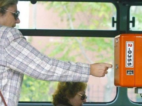 Μην πετάτε τα εισιτήρια λεωφορείου!
