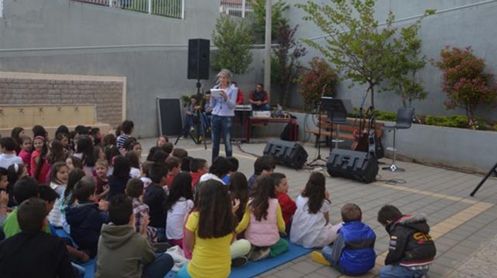 ΔΗΜΟΤΙΚΑ ΣΧΟΛΕΙΑ ΧΑΛΚΙΔΑ: Ο καύσωνας ακύρωσε τις γιορτές και τα παιδιά έμειναν με το παράπονο