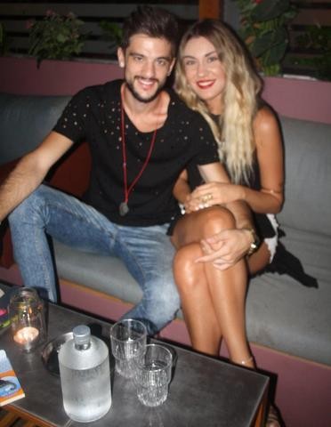 Ωραίο ζευγάρι ήρθε για διασκέδαση στη Χαλκίδα