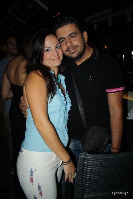 Ποζάρει για χάρη του Ηλία