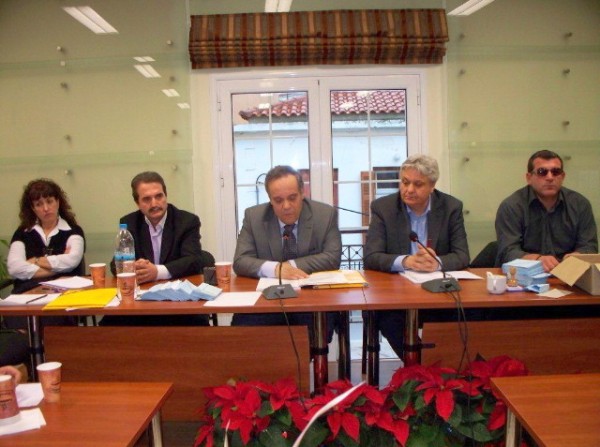 Συνεδρίαση με 12 θέματα