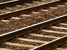 Σήκωσε τις ράγες του ΟΣΕ