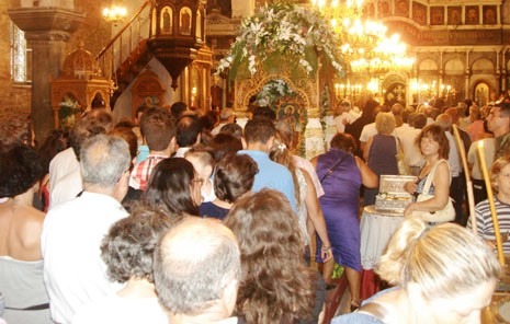 Πίστη και κατάνυξη για την πολιούχο