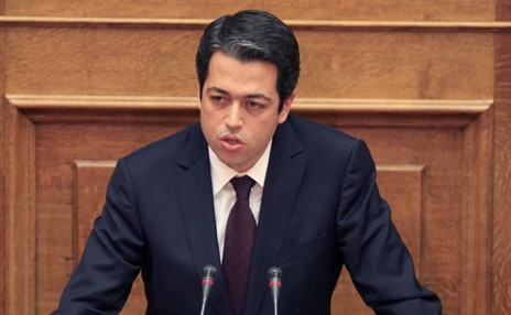 Απουσιάζουν οι θεσμοί από την ελληνική κοινωνία