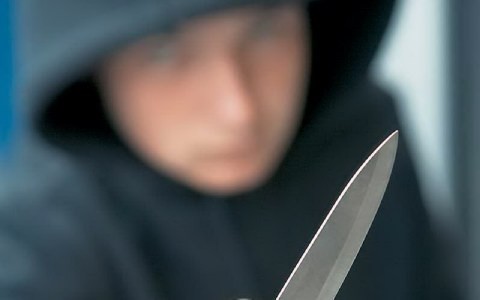 ΣΟΚ: Μαχαιρώνουν και ληστεύουν φοιτητές