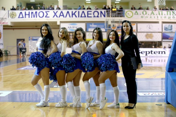 Νέα εποχή στα σχολεία: Η εγκύκλιος για το τσίρλιντινγκ και τις μαζορέτες