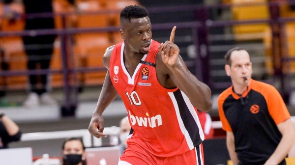 ΕΥΡΩΛΙΓΚΑ ΣΤΟΙΧΗΜΑ: Φαλ, Εφες και over στα παιχνίδια της Παρασκευής