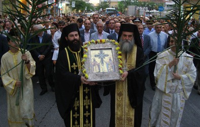 Υποδοχή του Τίμιου Ξύλου στο Βατώντα