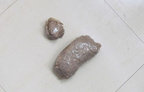 Πέταξαν ηρωίνη από το παράθυρο φορτηγού