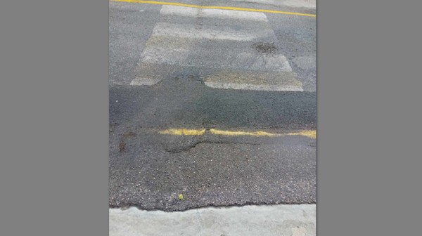 ΧΑΛΚΙΔΑ: Διάβαση για κλάματα μπροστά από το Ειδικό Δημοτικό Σχολείο