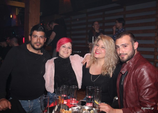 Είναι παρέα του ...γλεντιού