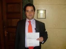 Κυνηγάει τον Άδωνι