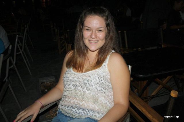 Εκοψε τα μαλλιά της για γούρι