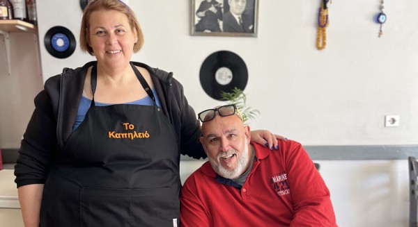 ΚΑΠΗΛΕΙΟ: Οι ποιοτικοί και χειροποίητοι μεζέδες του το έκαναν γρήγορα διάσημο στην Αρτάκη!