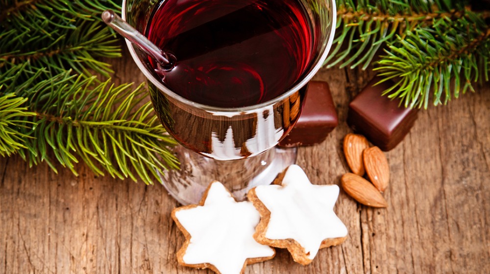 Gluwein και μπισκότα-αστεράκια