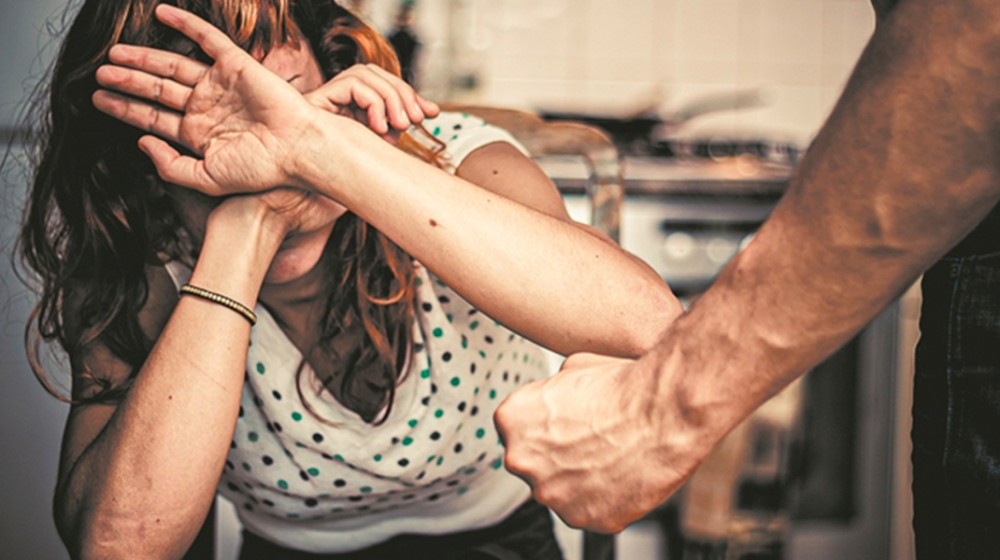 Με 459 περιστατικά ενδοοικογενειακής βίας η Εύβοια κατέχει τα μισά συμβάντα της Στερεάς Ελλάδας το 2024