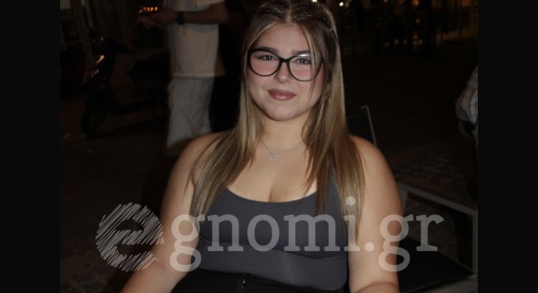 Ψηφίζει Δέσποινα και Βασίλη!